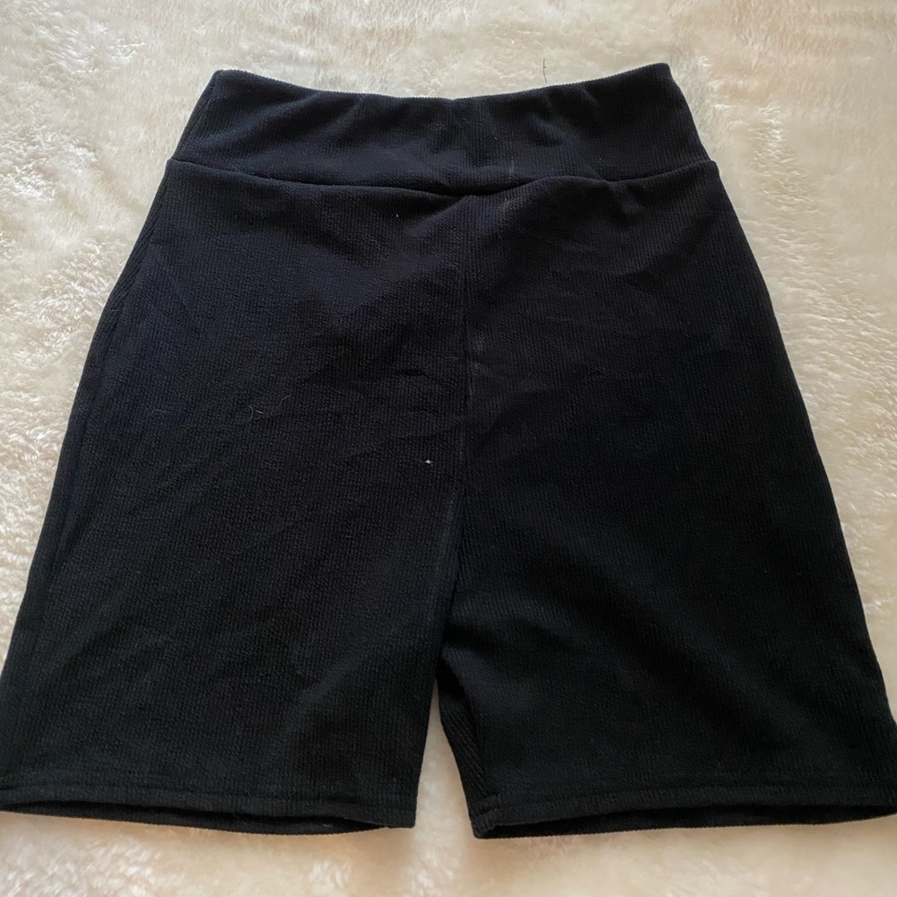 High waisted black ribbed biker shorts